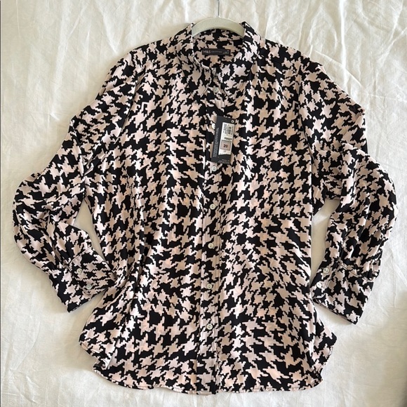 Marks & Spencer Black and Cream Houndstooth Graphic Blouse - Picture 1 of 12
